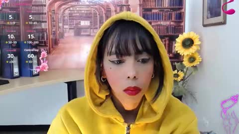 Queen Catalella online show from October 2025 03:07:01 AM