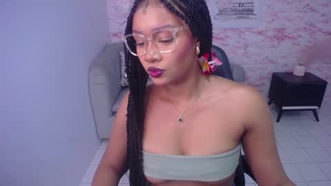 catalina25_t online show from February 2025 10:38:02 AM