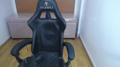 catalina25_t online show from September 2025 08:01:02 PM