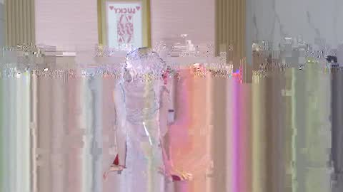 Catalina  online show from April 2026 03:18:02 AM