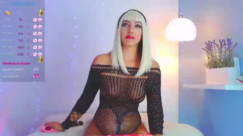 Catalina lovers online show from February 2025 04:46:02 PM