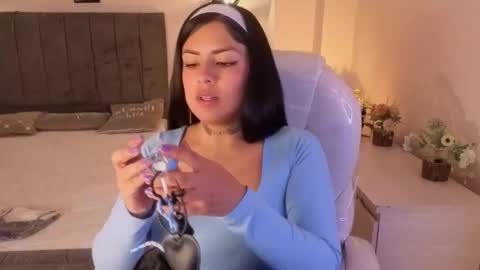 Catalina online show from November 2025 03:12:02 AM