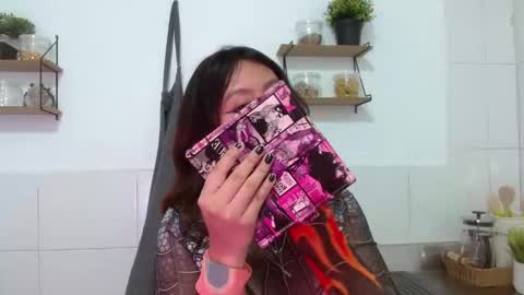 Catalina online show from November 2025 02:37:02 AM