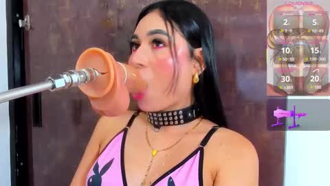 Snapshot of catalina_whore chatting on November 2025 09:57:02 PM Catalina online show from November 2025 09:57:02 PM