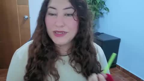 Snapshot of catalinamarpi45 chatting on June 2026 04:02:02 PM cataleya online show from June 2026 04:02:02 PM