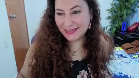 Snapshot of catalinamarpi45 chatting on August 2026 04:22:01 AM cataleya online show from August 2026 04:22:01 AM