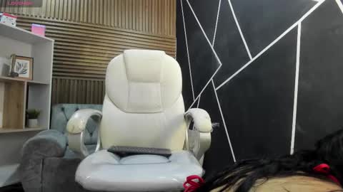 Snapshot of catalinamartinezz_ chatting on February 2026 01:15:01 PM catalinamartinezz_ online show from February 2026 01:15:01 PM