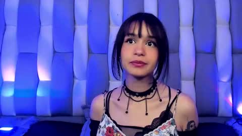 Snapshot of catarsiss_moon chatting on December 2024 12:40:02 PM Cat online show from December 2024 12:40:02 PM