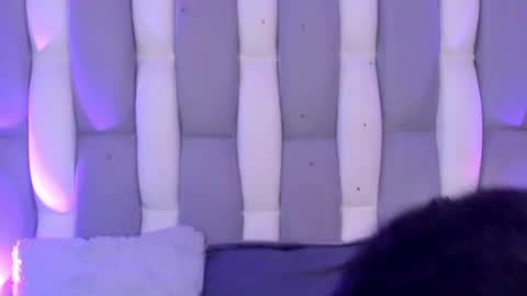 Snapshot of catarsiss_moon chatting on December 2024 11:52:02 AM Cat online show from December 2024 11:52:02 AM