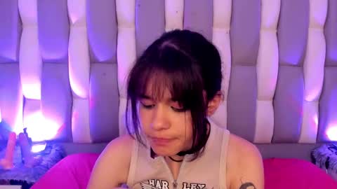 Snapshot of catarsiss_moon chatting on December 2024 06:06:01 PM Cat online show from December 2024 06:06:01 PM