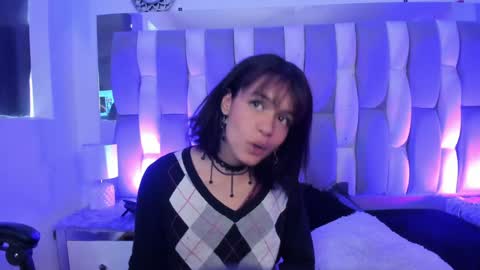 Snapshot of catarsiss_moon chatting on December 2024 03:37:02 PM Cat online show from December 2024 03:37:02 PM