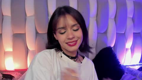 Snapshot of catarsiss_moon chatting on December 2024 08:12:02 PM Cat online show from December 2024 08:12:02 PM