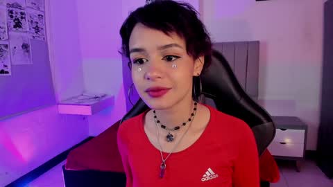 Snapshot of catarsiss_moon chatting on January 2025 08:10:02 PM Cat online show from January 2025 08:10:02 PM