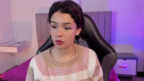 Snapshot of catarsiss_moon chatting on February 2025 08:37:01 PM Cat online show from February 2025 08:37:01 PM