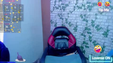 Snapshot of catboobs_ chatting on November 2025 06:03:01 AM Mia online show from November 2025 06:03:01 AM