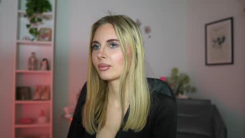 catecrago  online show from February 2025 06:13:02 PM