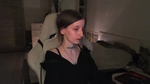 Snapshot of cath_dysphoria_ chatting on May 2026 08:58:01 PM CATH online show from May 2026 08:58:01 PM