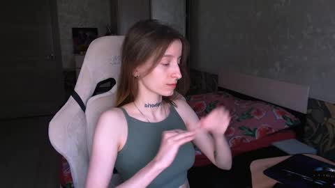 Snapshot of cath_dysphoria_ chatting on May 2026 09:58:02 AM CATH online show from May 2026 09:58:02 AM