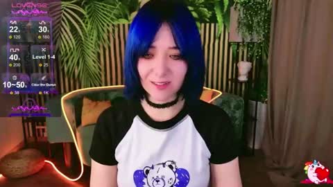 Snapshot of catharinejones chatting on July 2026 06:57:02 AM KettieHi My name is Katie I love drawing and I can play the guitar. And love dancing online show from July 2026 06:57:02 AM