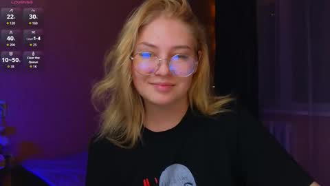 Snapshot of catherine_river chatting on October 2025 10:49:02 PM Catherine online show from October 2025 10:49:02 PM