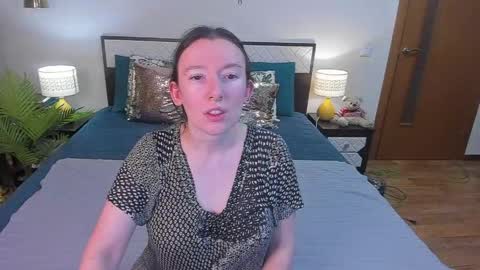 Catrin online show from April 2026 04:07:01 AM