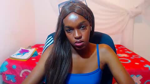 Snapshot of cathi_nahomi chatting on October 2025 07:47:02 PM cathi_nahomi online show from October 2025 07:47:02 PM