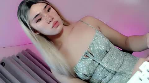 Snapshot of cathleashemalegoddess chatting on October 2025 04:57:02 AM cathleashemalegoddess online show from October 2025 04:57:02 AM