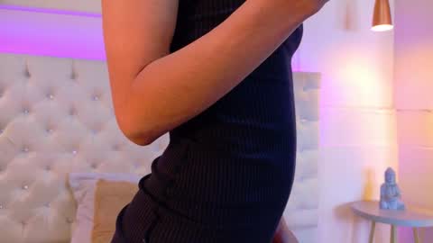 Snapshot of cathmellow_ chatting on December 2025 08:05:01 PM CATH online show from December 2025 08:05:01 PM