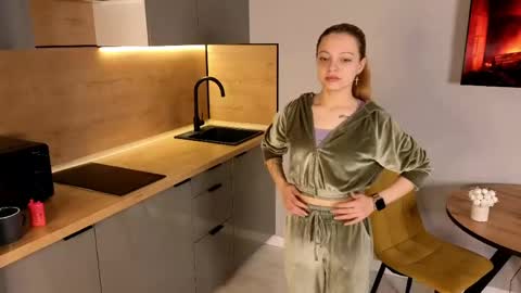 Katiee online show from May 2026 06:07:01 AM