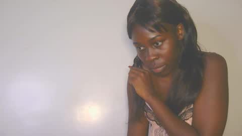 Snapshot of cathynoir chatting on October 2025 02:23:01 AM catrine online show from October 2025 02:23:01 AM