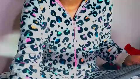 Snapshot of cathynoir chatting on November 2025 05:26:02 PM catrine online show from November 2025 05:26:02 PM