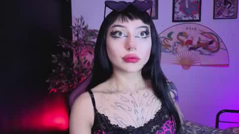 Snapshot of cati_petite chatting on July 2026 07:41:02 AM Cati help me reach my goal of 100 thumbs up again 3 online show from July 2026 07:41:02 AM