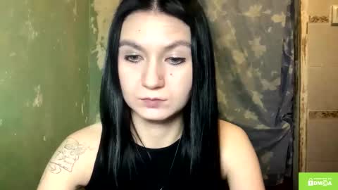 Snapshot of catinagaznes chatting on December 2025 09:19:02 PM Lola online show from December 2025 09:19:02 PM