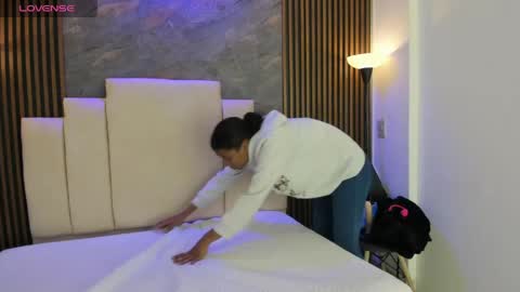 catiusca_reyes_03 online show from April 2026 01:01:02 PM