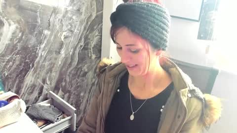 Snapshot of catt_evans1 chatting on December 2024 08:58:01 PM CATT EVANS online show from December 2024 08:58:01 PM