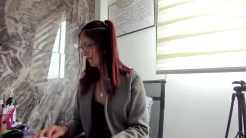 Snapshot of catt_evans1 chatting on February 2025 05:31:01 PM CATT EVANS online show from February 2025 05:31:01 PM