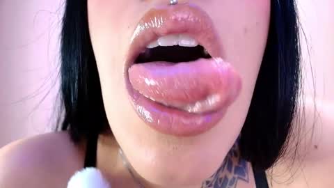 Cattleya online show from March 2026 02:46:01 AM