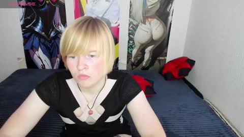 cattie_w_ online show from October 2025 01:19:01 AM