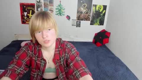 cattie_w_ online show from March 2026 01:24:02 AM