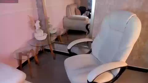 Cattleya  online show from September 2025 01:55:01 PM