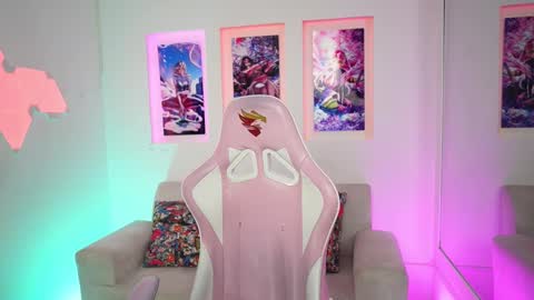 cattleyascaly online show from December 2024 07:22:01 PM