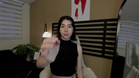 Caty  online show from April 2026 10:36:02 PM