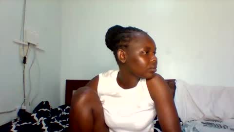 Snapshot of cavy_sweet chatting on December 2024 07:43:01 AM Mecy online show from December 2024 07:43:01 AM