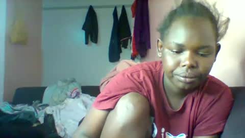 Snapshot of cavy_sweet chatting on April 2026 05:41:02 AM Mecy online show from April 2026 05:41:02 AM