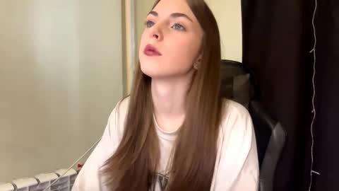 Snapshot of caylakimbro chatting on February 2026 09:21:02 AM Polly online show from February 2026 09:21:02 AM