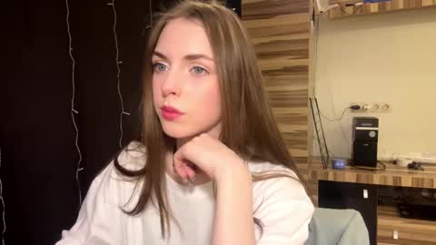 Snapshot of caylakimbro chatting on February 2026 04:16:02 PM Polly online show from February 2026 04:16:02 PM