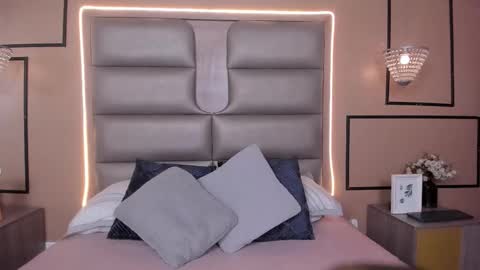 caylincollins online show from February 2026 03:59:02 AM