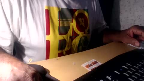 Snapshot of cazzsper2005 chatting on November 2025 04:52:02 PM cazzsper2005 online show from November 2025 04:52:02 PM