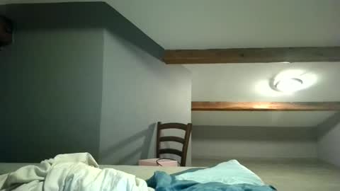 Snapshot of cclovefrench chatting on December 2025 09:54:02 PM cclovefrench online show from December 2025 09:54:02 PM