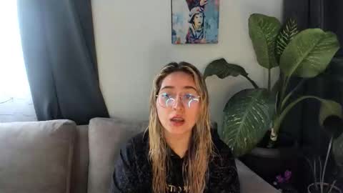 ccuteass online show from January 2025 03:23:01 PM